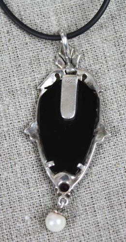 St James Collection- Black Stone Sterling Silver Pendant & 18" Leather Rope - Picture 4 of 6