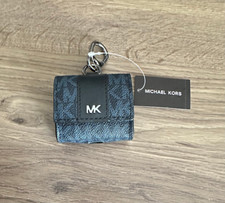    NWT    Michael Kors Apple AirPod Pro Case w/Removable Lanyard Dark Navy Blue