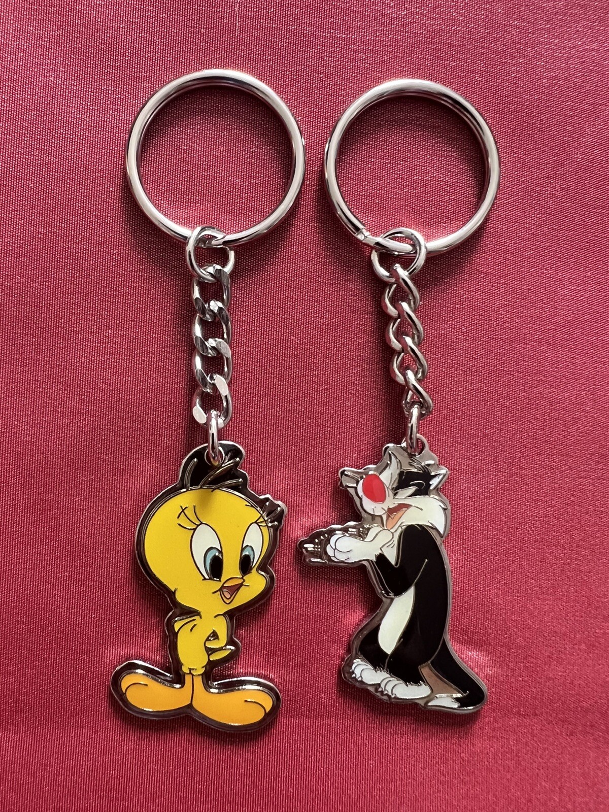 Pareja De Llavero Titty Y Silvestre Originales Warner Bros Sorpresas Kinder