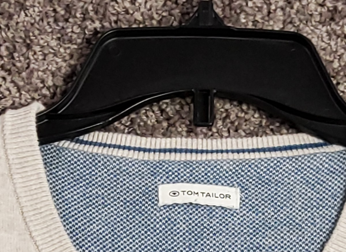 TOM TAILOR  Basic Jumper Sweater with V-Neck Men'… - image 5