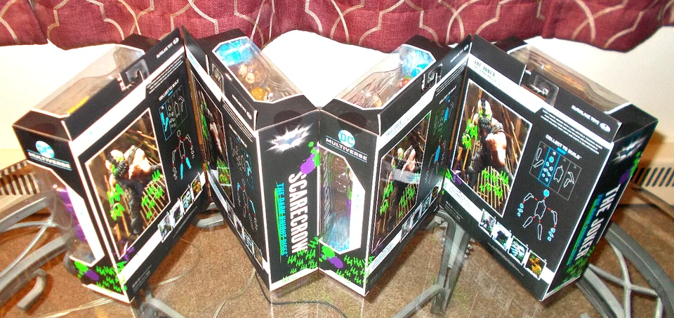 McFarlane Toys DC Multiverse The Dark Knight Jokerized Set (BAF Jokerized Bane) Foto 3 de 4