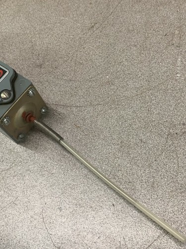 USED CUTLER-HAMMER LIMIT SWITCH 10316H341C - Picture 5 of 5