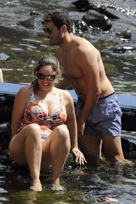 Kelly Brook Happy Enjoying The Ride 4x6 Picture Photo Print