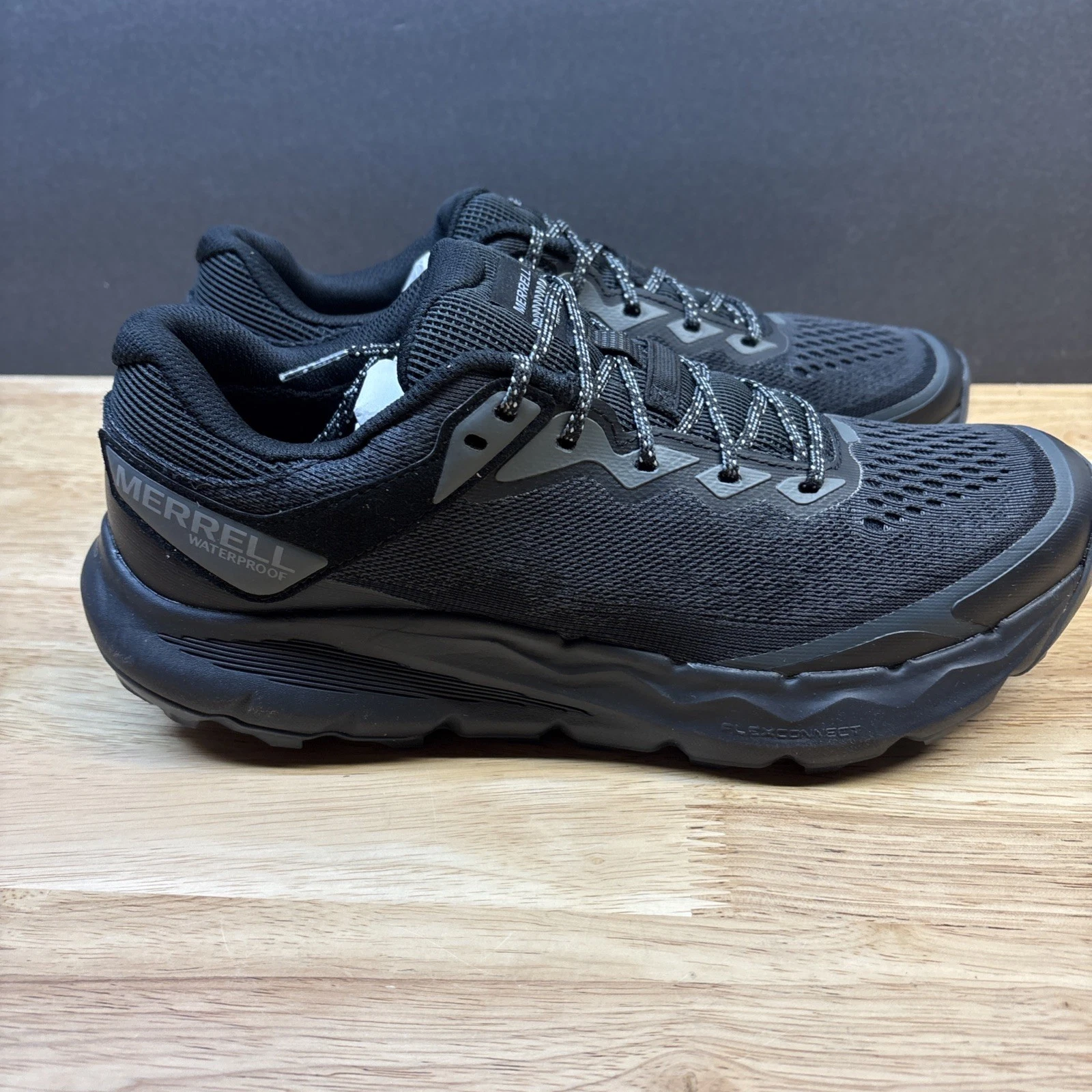 Merrell Men's Nova 4 Waterproof Trail Running Sneaker 9.5 Black