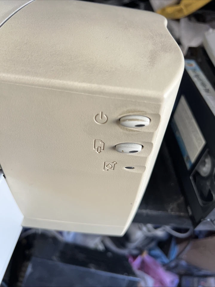 HP Deskjet 840C Inkjet Standard Color Printer untested - Image 3 of 4