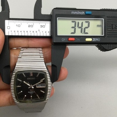 Vintage Seiko Mens Watch 34mm Black Dial Day Date 4633-5009 New