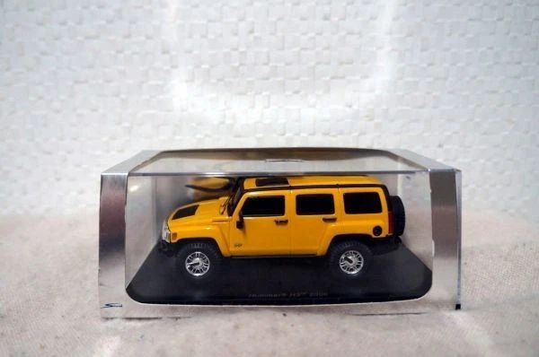 Modellino mini auto Spark 2006 Hummer H3 1/43 giallo pressofuso - Immagine 3 di 3