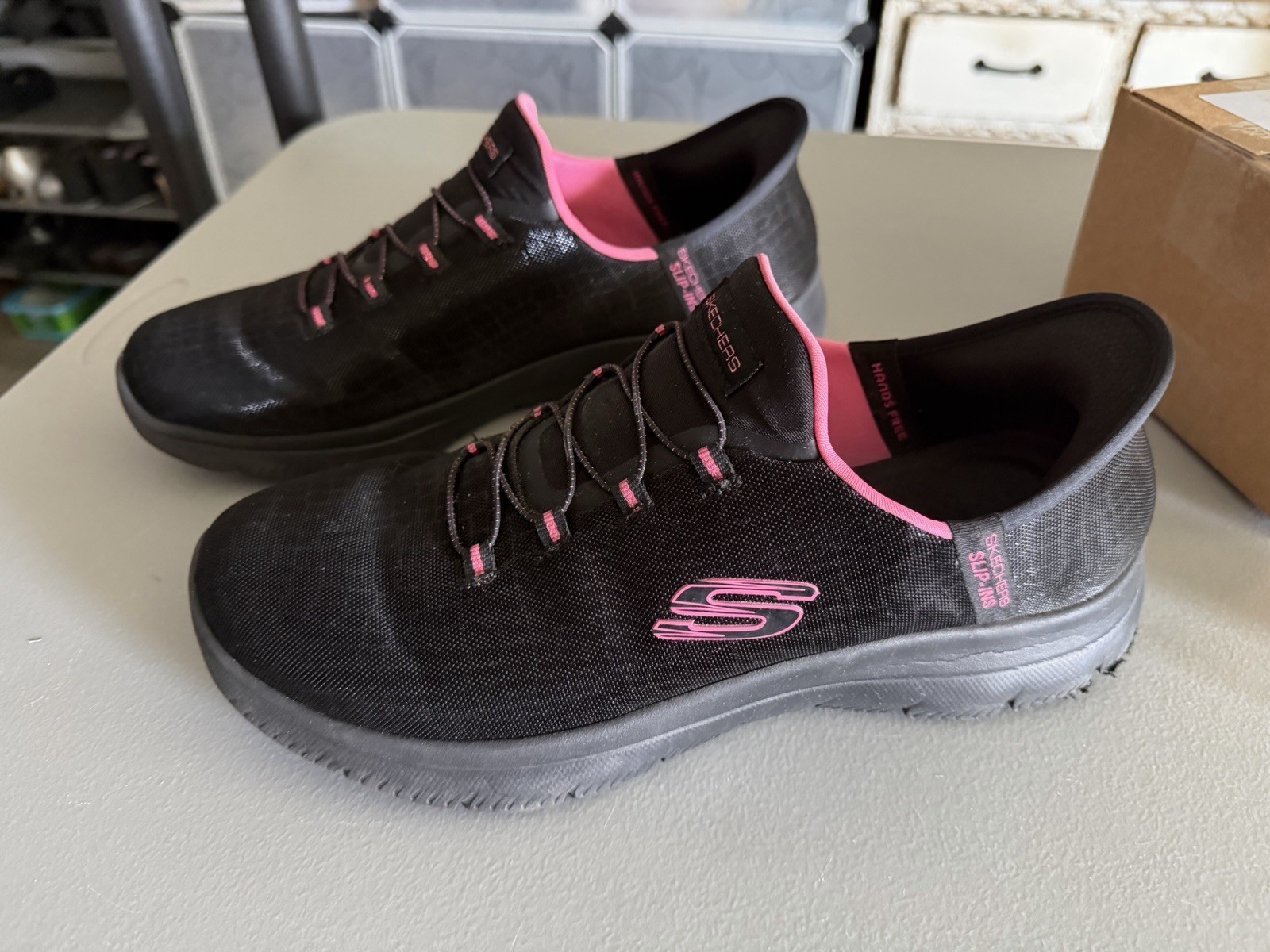 Skechers Women's Slip in Summits Classy Night Shoes Black Hot Pink Size 10 image 4