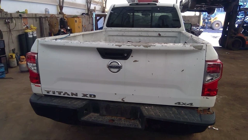 Brake Master Cylinder Standard Cab S Fits 17-19 TITAN XD 6811279 Foto 2 de 4