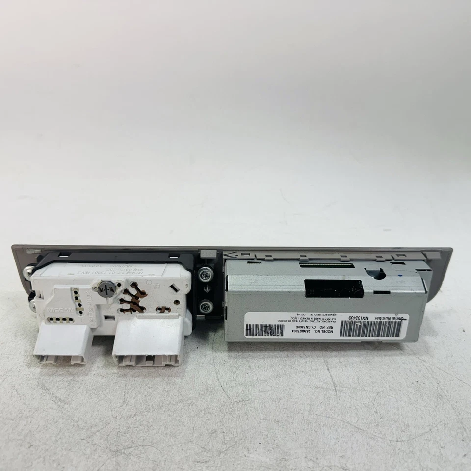 Control de clima y audio Infiniti QX56 2004 2005 2006 2007 CY-CN7360X 282607S004 Foto 4 de 4