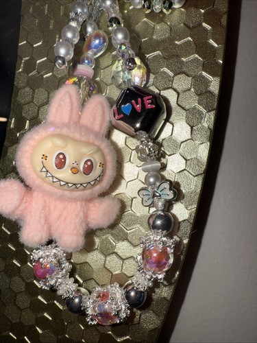 Breloque téléphone ou sac Monsters Bubu avec attache coeur téléphone métal adhésif.