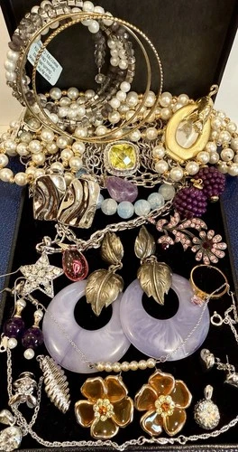 Vintage Estate Costume Jewelry Lot ! MONET, AVON and more!