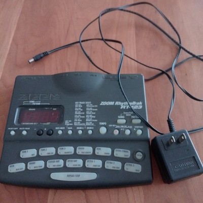 Zoom RT-123 RhythmTrak Electronic Drum Machine with AC Adapter Tested & Working