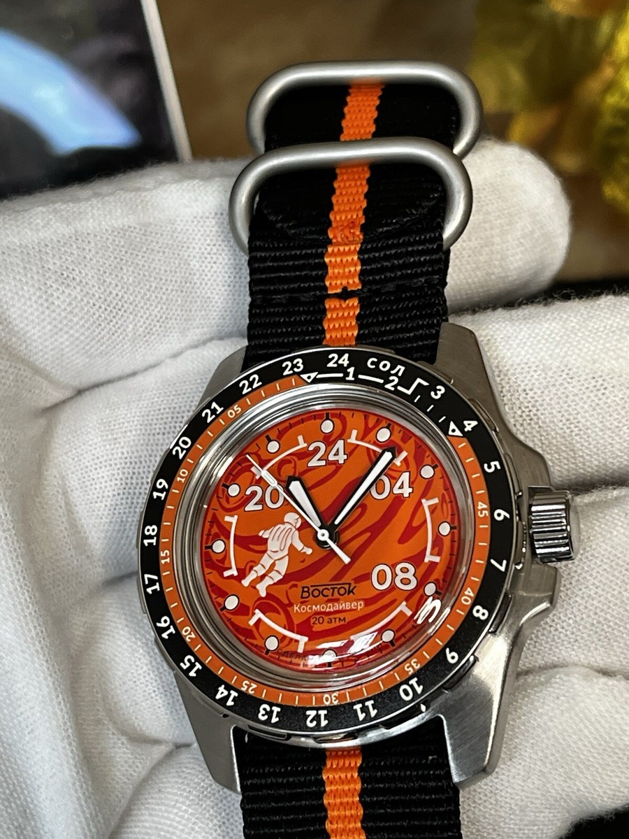Vostok New Mars Dude / CosmoDiver 24-hour amphibian wristwatch