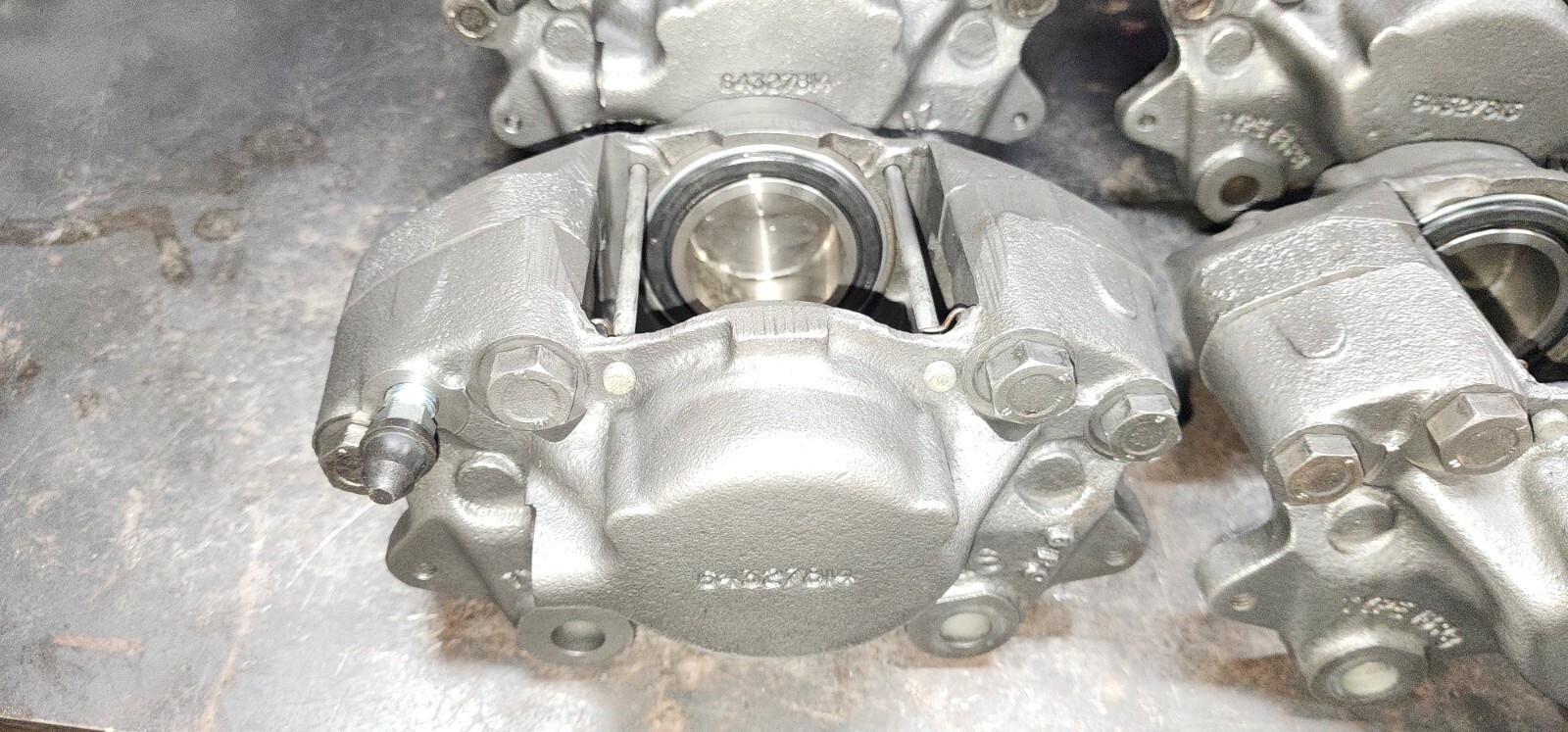 ROLLS ROYCE FRONT CALIPER SHADOW, CORNICHE 66-80 RR363 MUST Send ME YOUR CORE