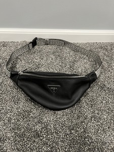 guess waist pouch