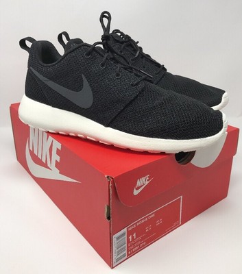 nike roshe one black anthracite sail