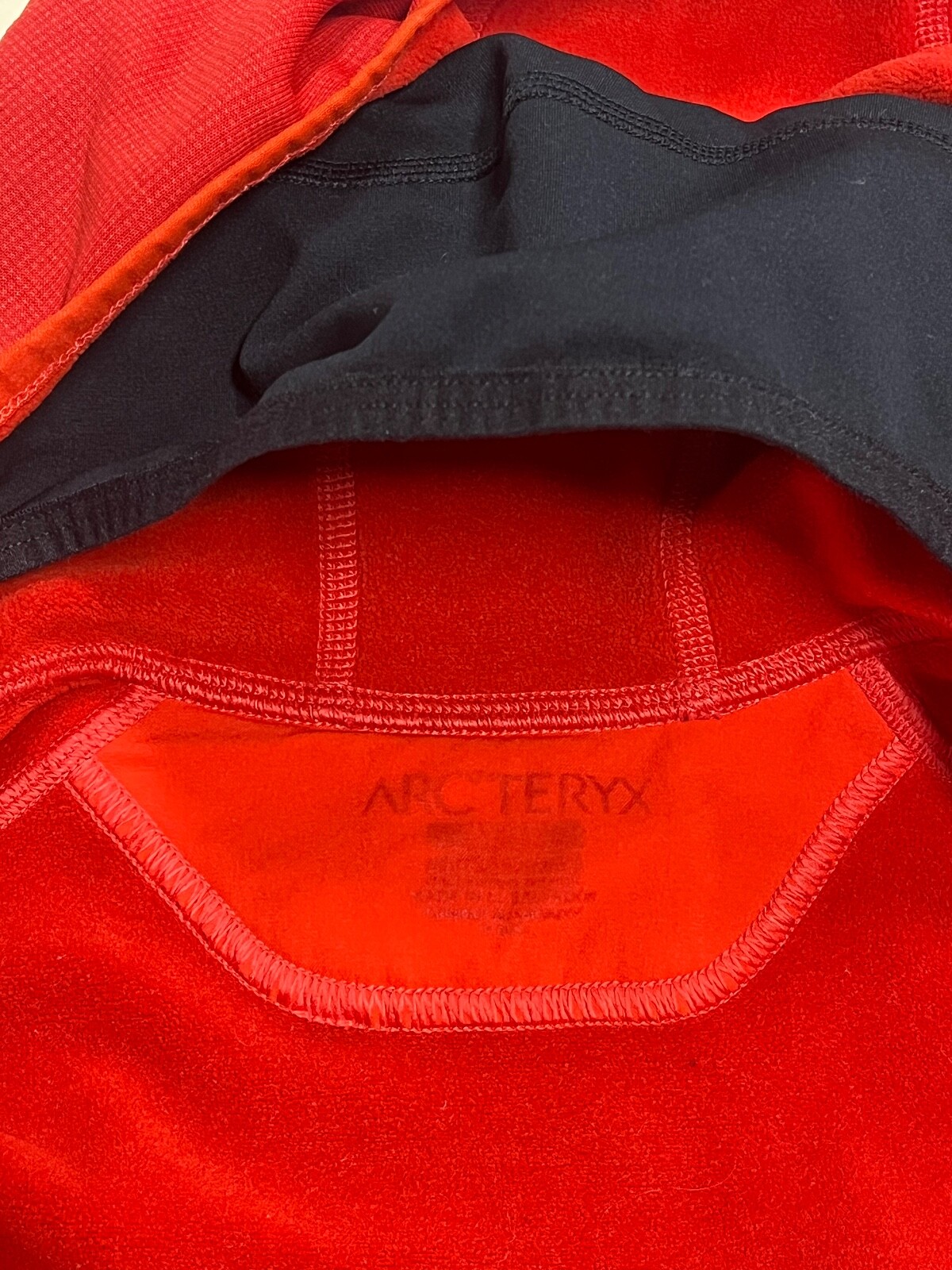 Arc'teryx Fortrez Polartec Giacca in Pile con Cappuccio Uomo S Rosso