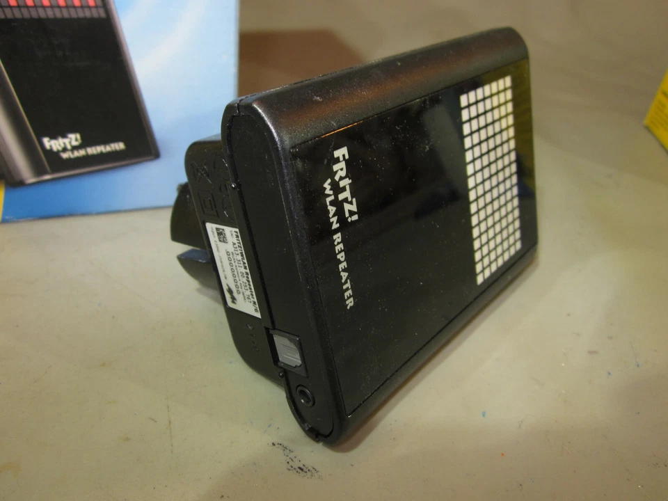 AWM FRITZ! W lan Repeater WI FI (30) - Bild 2 von 4