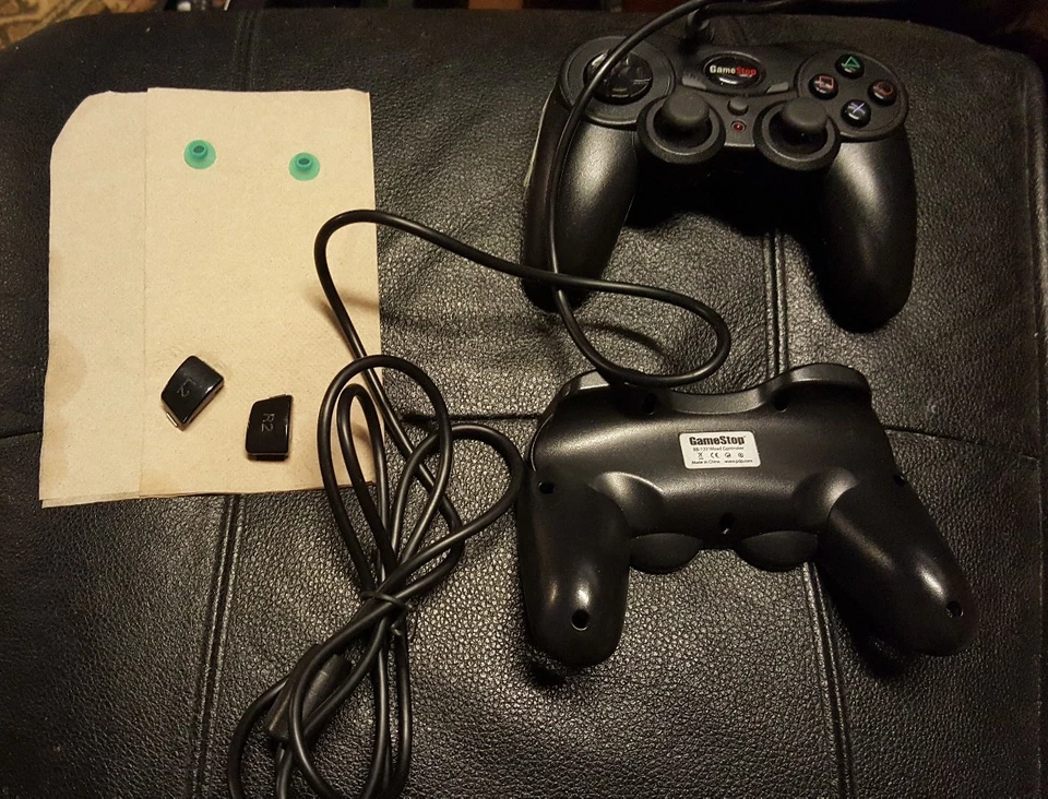 gamestop ps2 handle ( broken/ for parts only) & 1 6ft extension cable ( ps1/ps2) - Image 2 of 4