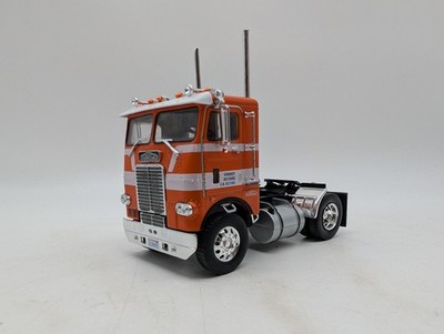Ixo Altaya 1:43 Frightliner Coe 1979 Zugmaschine