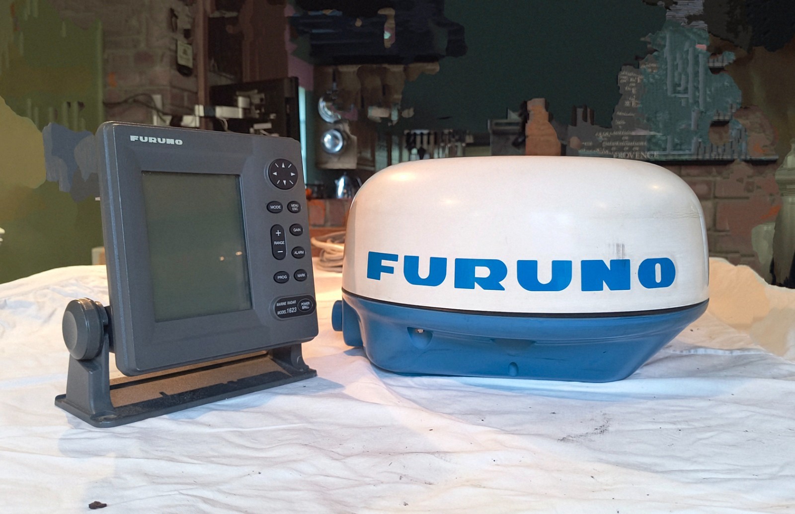 Furuno 1623 Marine Radar complete with Radome, Display and Cables