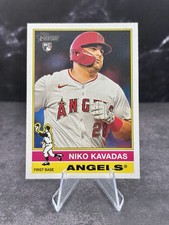 2025 Topps Heritage - Niko Kavadas #320 (RC)