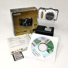 Fujifilm FinePix F600 EXR White Compact Digital Camera with Good