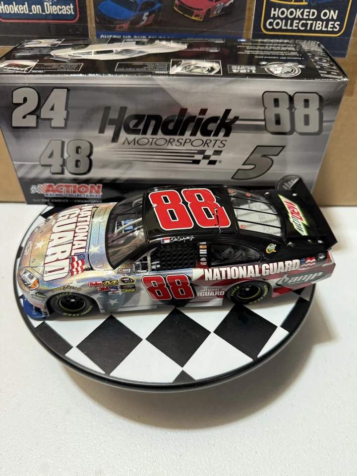 Dale Earnhardt Jr. #88 Nation Guard Honoring Our Soldiers Flashcoat 1/24 Diecast - Image 2 of 4