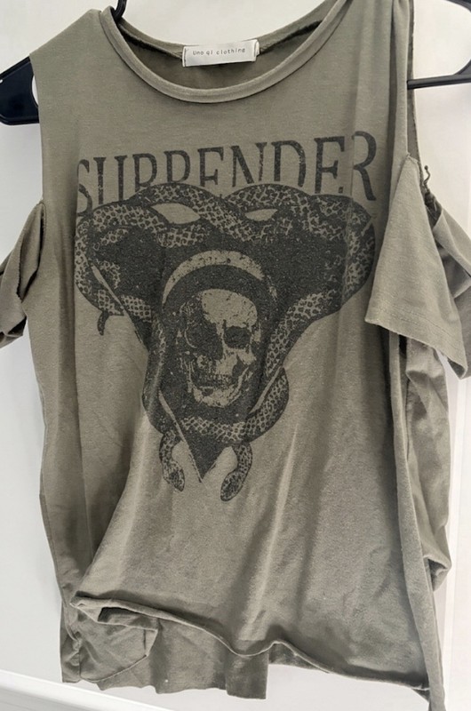 Olive Skull Graphic Shirt Surrender S