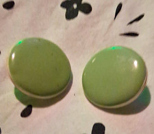 Green White Round Stud Earrings, Butterfly Closure, Plastic, No Stone, Lobe