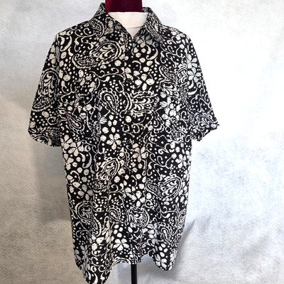 Kathy Che Black & White Floral Button Up Blouse Short Sleeve Size 18/20W