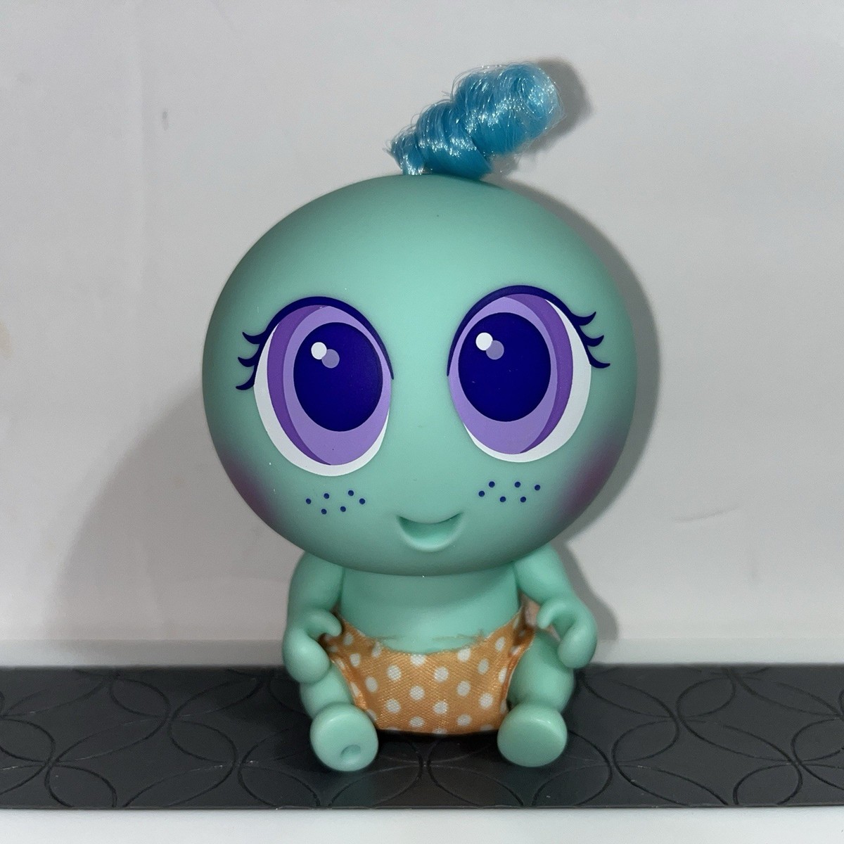 Distroller Neonate Babies Nerlie Generation Barry Watts Green Baby Figure  Doll