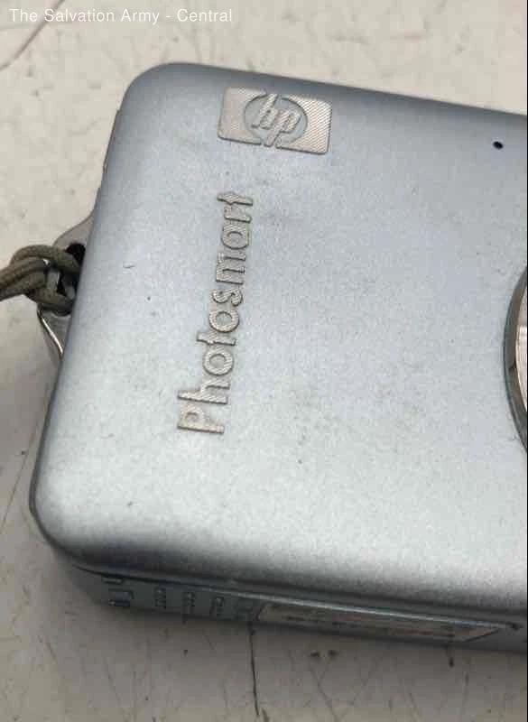 HP Photosmart 7.0 Megapixels 3x Optical Zoom Compact Digital Camera - Image 3 of 4