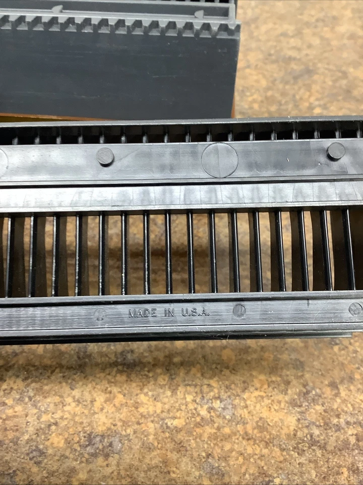 Lot Of Yankee Universal Bell And Howell 30 Slide Trays One Kodak 36 - Image 4 of 4