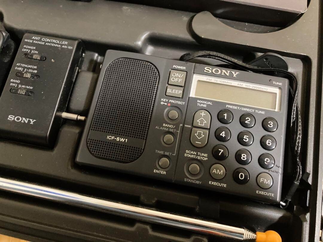 【ジャンク】SONY製ICF-SW1S システムパッケージ SONY ICF-SW1S FM Stereo Radio/LW/MW/SW PLL Synthesized