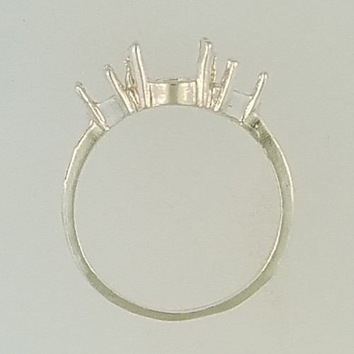 PRE-NOTCHED 9X7 OVAL & 5MM TRILLION RING IN STERLING CR183SS - Picture 2 of 3