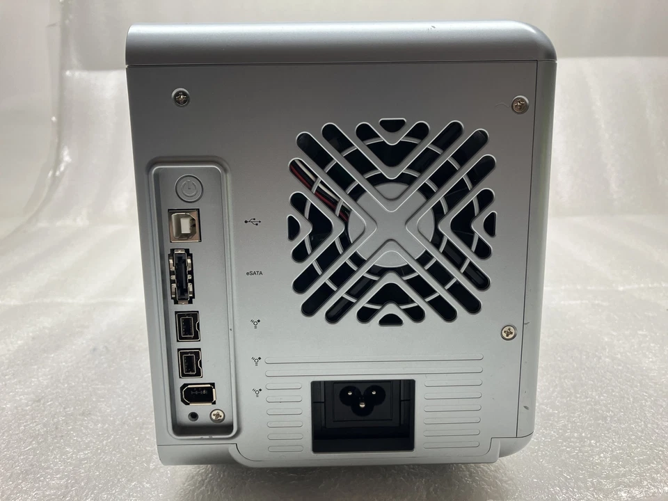 Caja de disco duro Promise Technology, Inc SmartStor DS4600 sin unidades de disco duro Foto 4 de 4