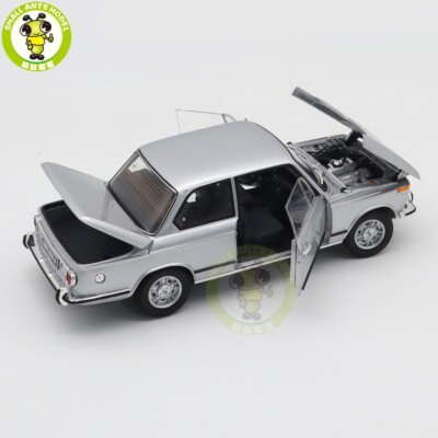 1/18 KYOSHO BMW 2002 tii Silver Diecast Model Car Gifts For