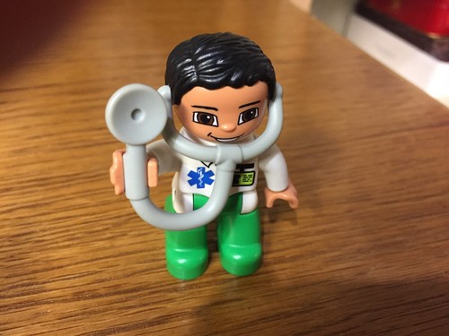 lego duplo figure mini official policeman prisoner doctor mail man pilot air - Picture 20 of 21