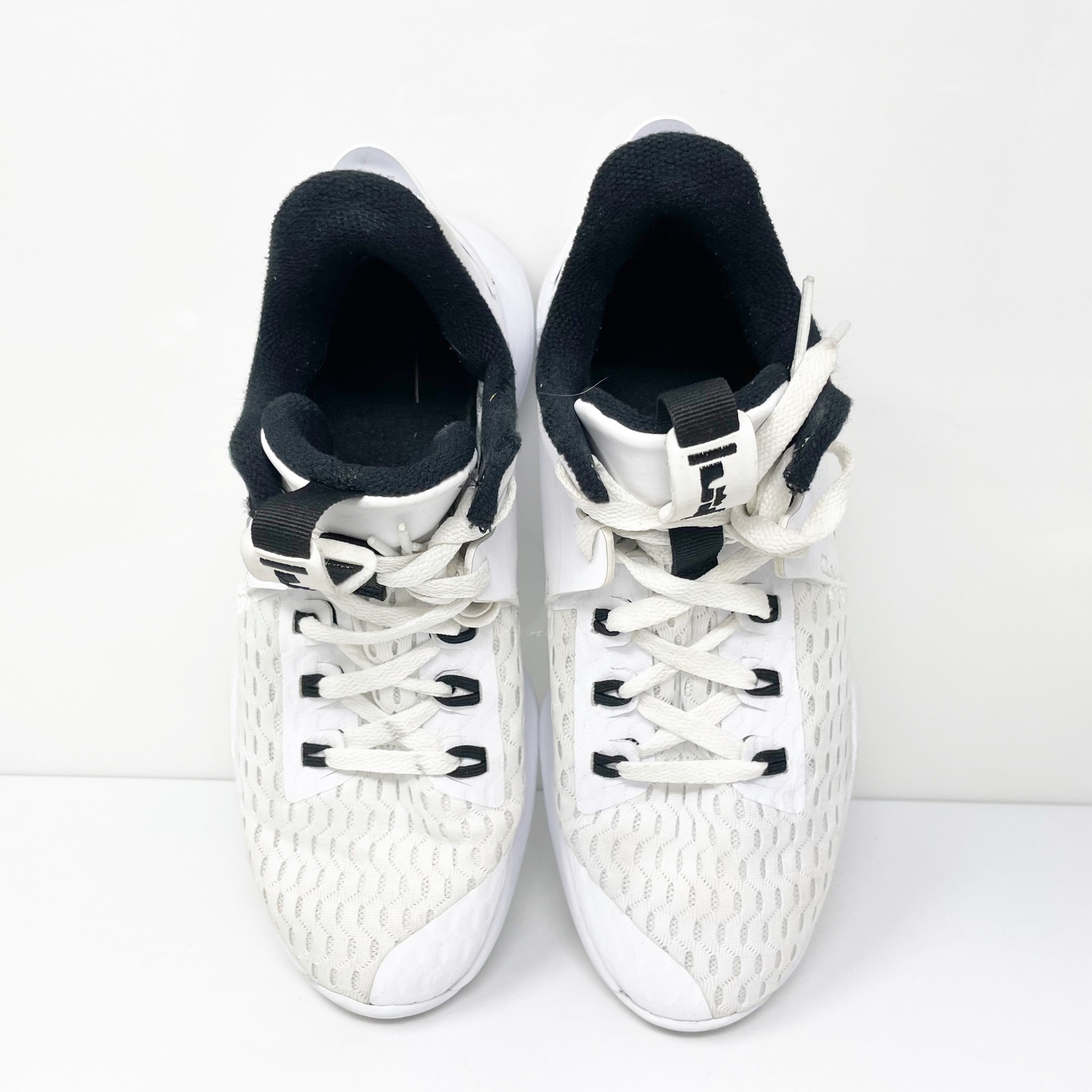 Nike Mens LeBron Witness 5 CQ9380-101 White Basketball Shoes Sneakers Size 7