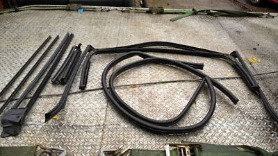 VAUXHALL TIGRA B 2004-2009 KOMPLETTE TÜR- UND FENSTERDICHTUNGEN DICHTUNGSSATZ SET N/S + O/S