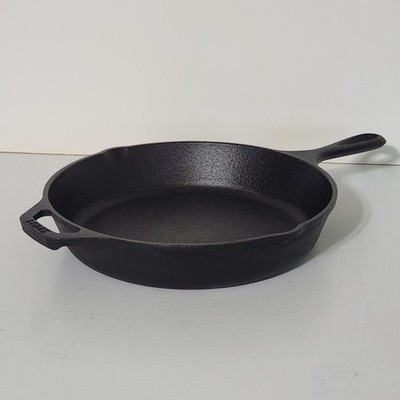 Lodge 10 Inch Cast Iron Skillet With Double Spouts