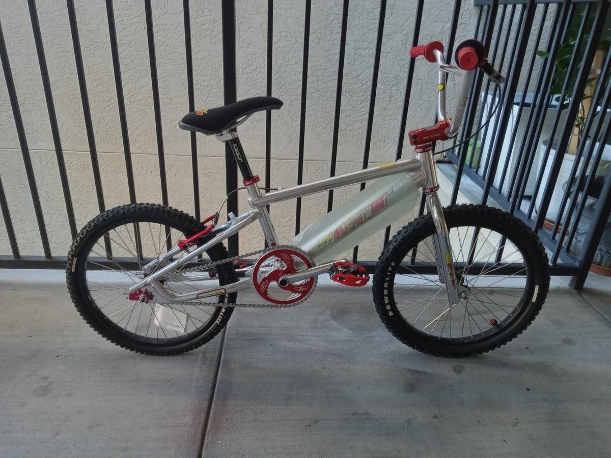 NOS Built 1997 GT Mach Two Red Elite World Champions BMX Bike