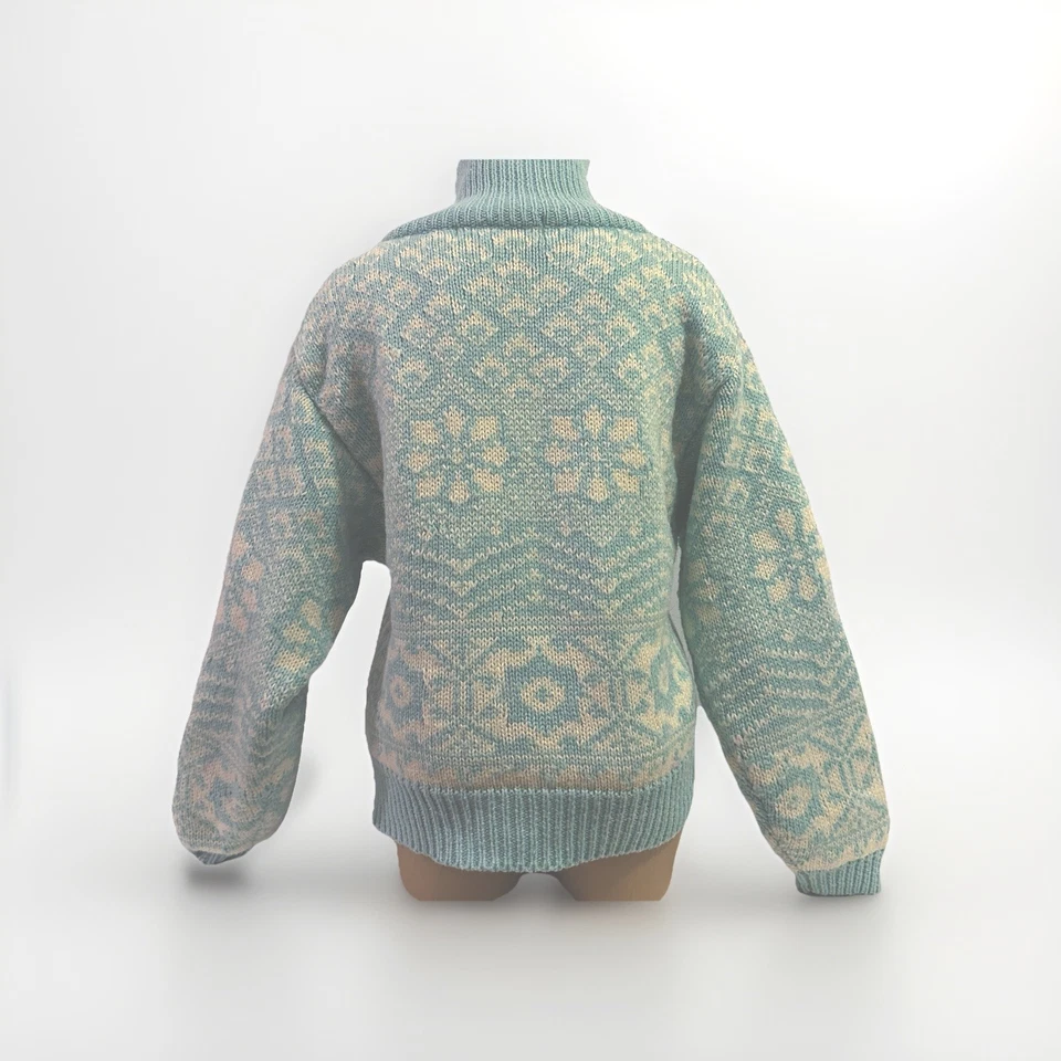 Chaus Women’s Sweater Vintage Knit, Light Blue and White, Size Small, Retro, 90s - Image 3 of 4