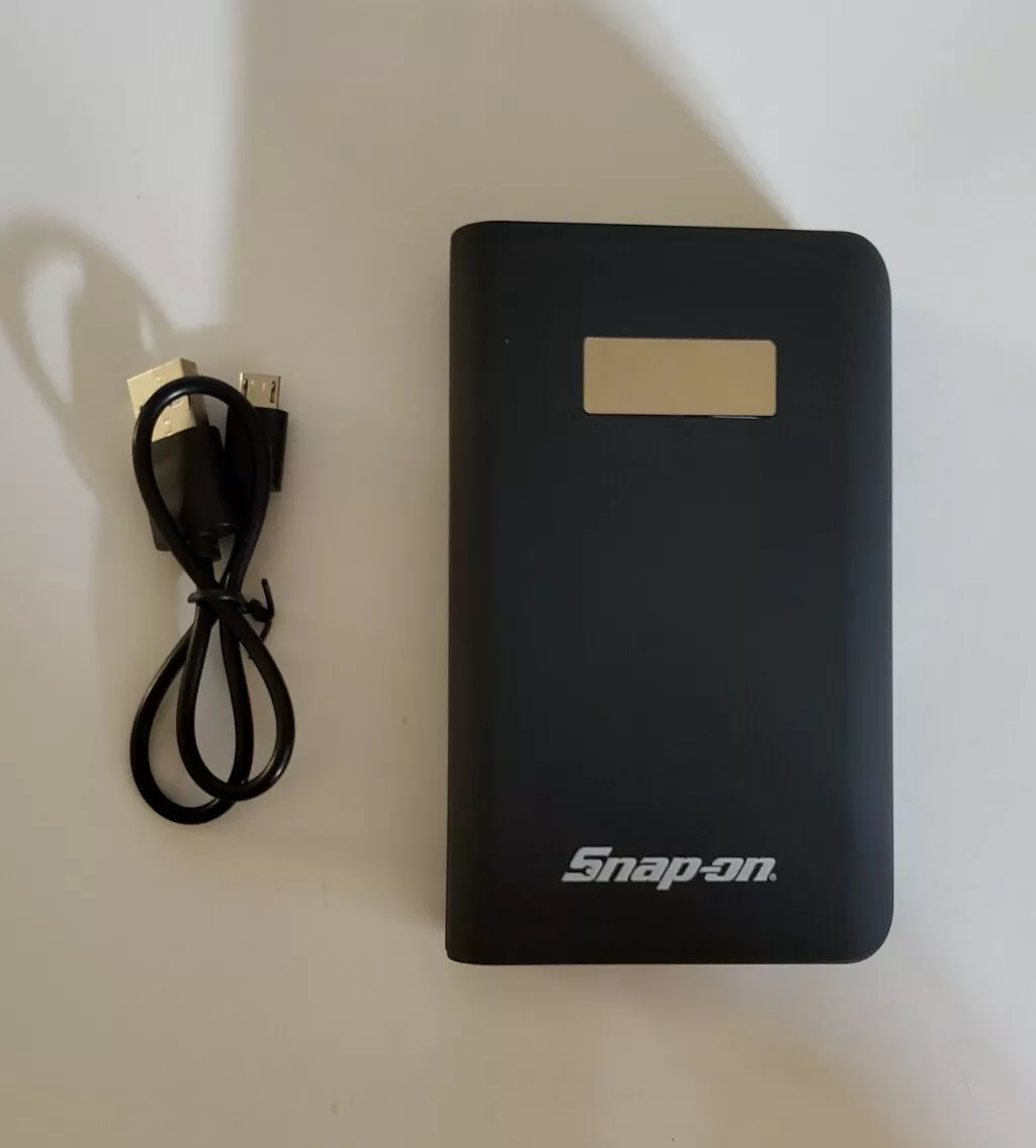 Snap On Tools 12000mAh Portable Power Bank Dual USB External Battery Charger NEW