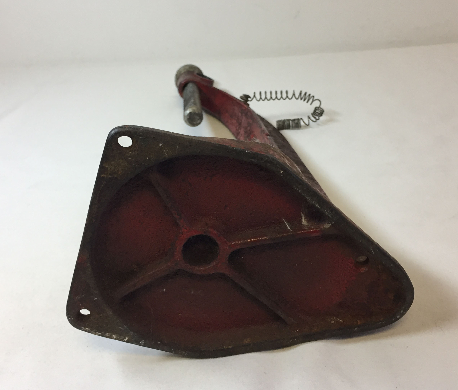 antique cast iron EVEREDY GEAR TOP Frederick, MD  BOTTLE CAPPER ~ missing arm