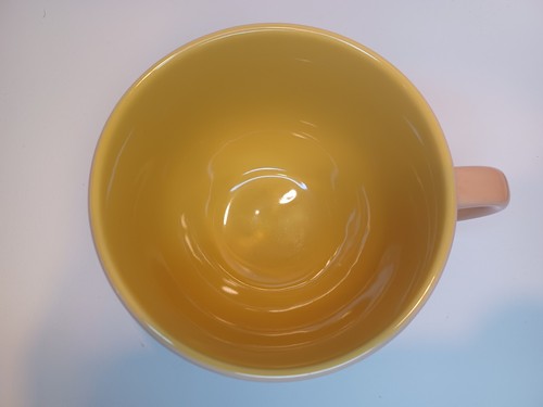 Disney 20-Oz Mug Friends Peach & Honey Stoneware Mickey Minnie Goofy Daffy Duck - Picture 3 of 6