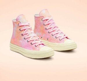 pink women's converse sneakers