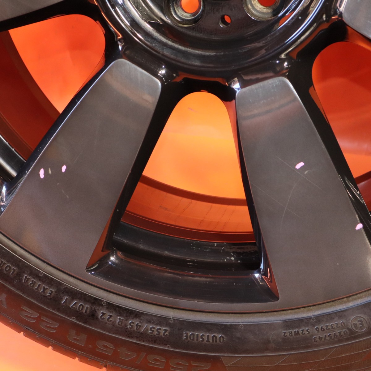 Rolls-Royce Cullinan 2019-2021 Front Wheel P/N 6882835